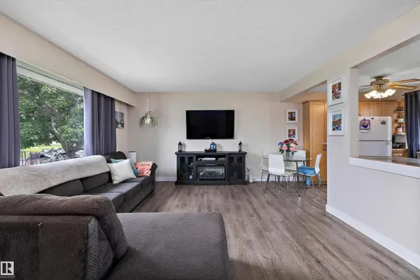14220 58 ST NW, Edmonton, AB T5A 1N4