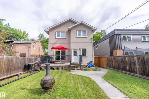 10623 75 AV NW, Edmonton, AB T6E 1J6