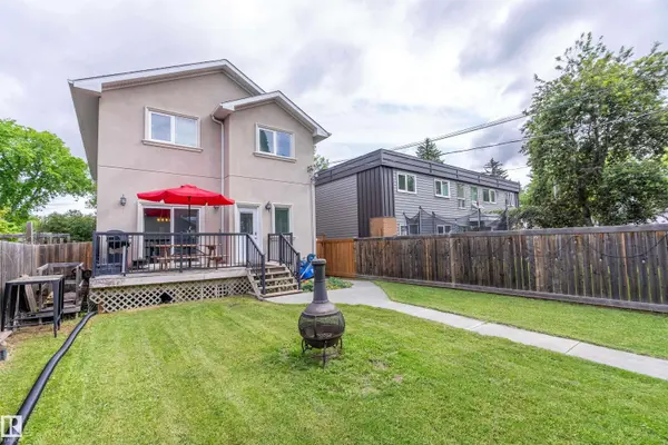 10623 75 AV NW, Edmonton, AB T6E 1J6