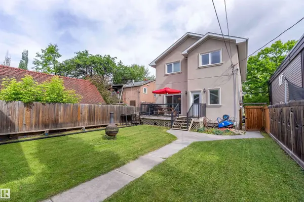10623 75 AV NW, Edmonton, AB T6E 1J6