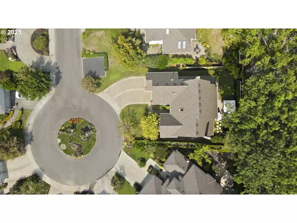 31530 SW VILLAGE GREEN CT, Wilsonville, OR 97070