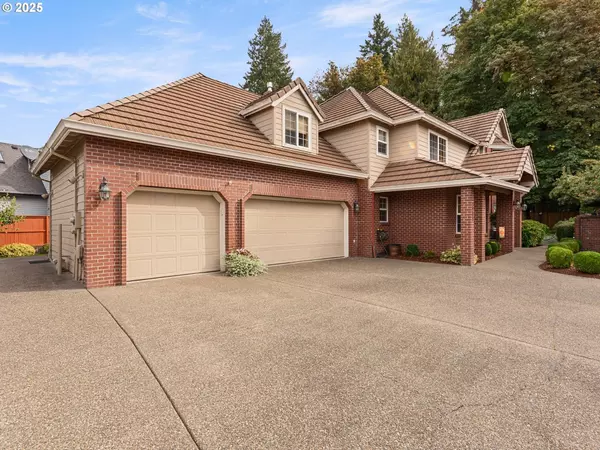 1972 NE 19TH AVE, Canby, OR 97013