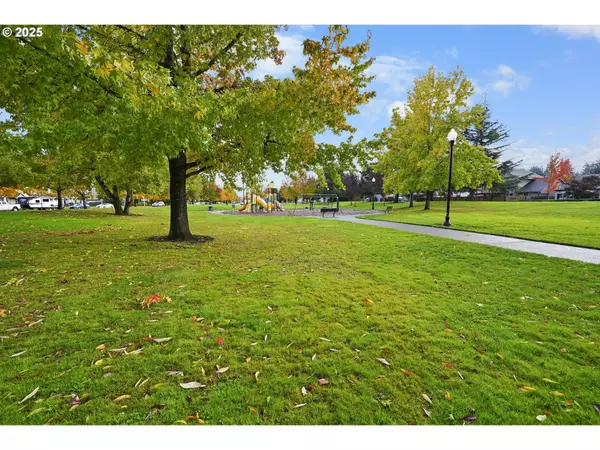 16045 SW RED CLOVER LN, Sherwood, OR 97140