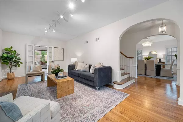 507 Donne AVE, University City, MO 63130