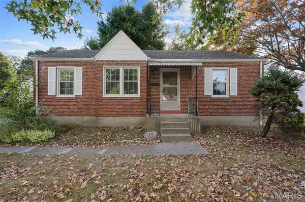 13 Saint Thomas CT, Florissant, MO 63031