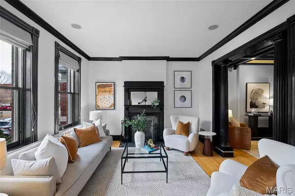 3808 Wyoming ST, St Louis, MO 63116