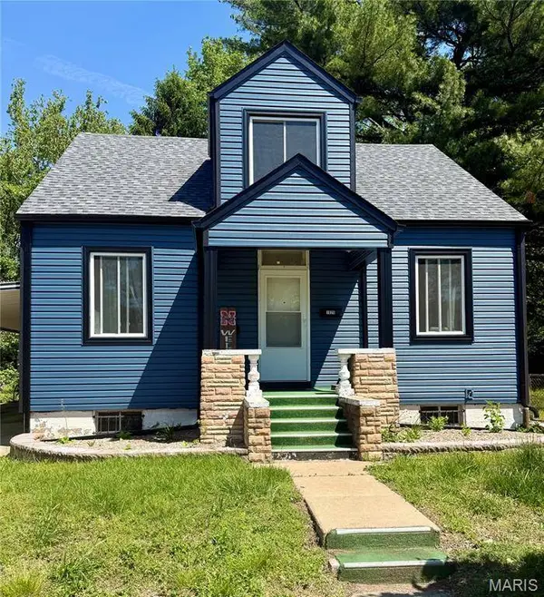 7025 Julian AVE, University City, MO 63130