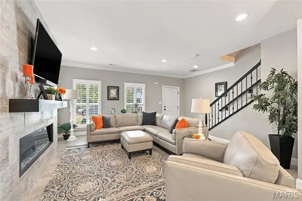 2106 Boardman ST, St Louis, MO 63110