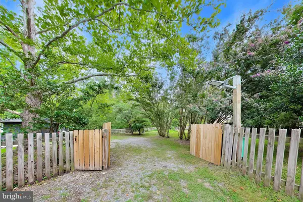 13514 LIVINGSTON RD, Clinton, MD 20735