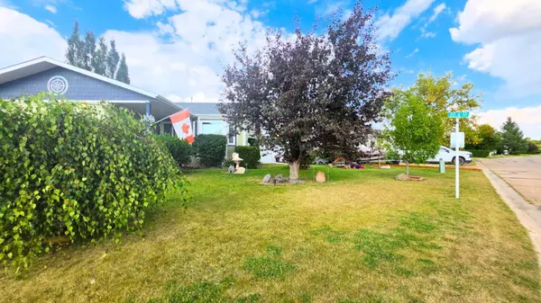2006 25 AVE, Bowden, AB T0M0K0