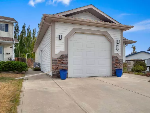 67 Plumtree CRES, Blackfalds, AB T4M0E1