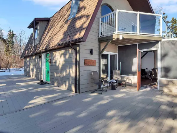 20 Lakeshore DR, Rural Ponoka County, AB T0C 2J0