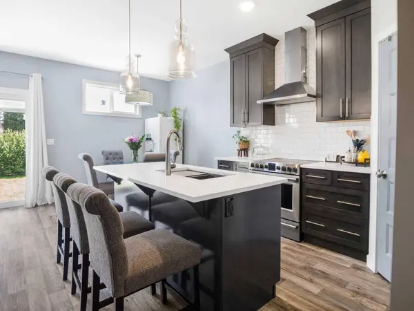 3541 44 AVE, Red Deer, AB T4N 3H2