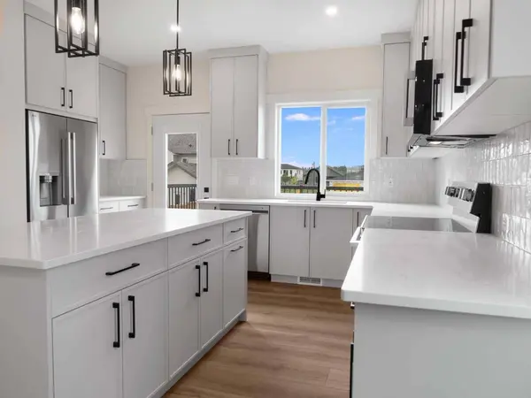 491 Townsend ST, Red Deer, AB T4P 0Y5