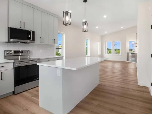 491 Townsend ST, Red Deer, AB T4P 0Y5
