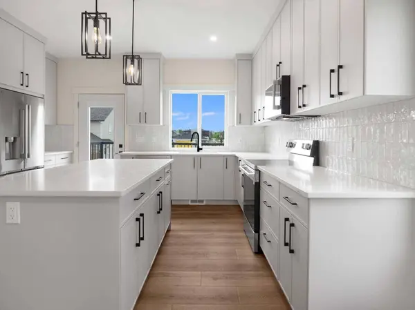 491 Townsend ST, Red Deer, AB T4P 0Y5