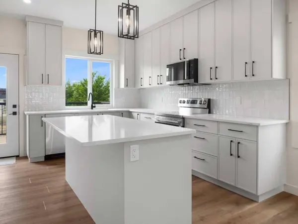 491 Townsend ST, Red Deer, AB T4P 0Y5