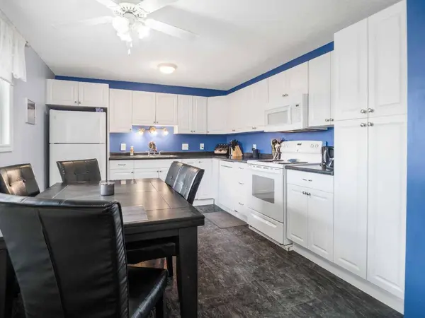 93 Crawford ST, Red Deer, AB T4P 2G4