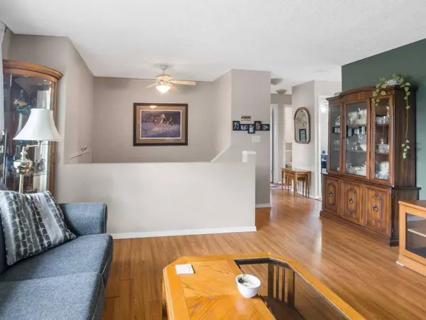 93 Crawford ST, Red Deer, AB T4P 2G4