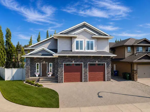 25 Grove Close, Red Deer, AB T4P 0P4