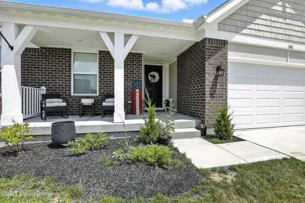 2142 Penny Ln, Hebron, KY 41048