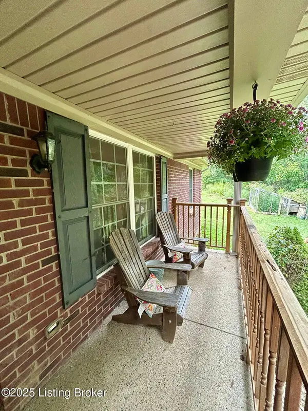 282 Meadowlark Ct, Bedford, KY 40006