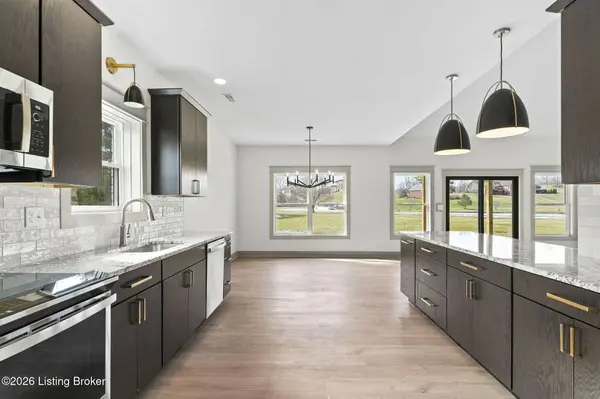 2 Valleywood Ct, Carrollton, KY 41008
