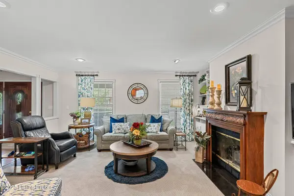 1119 Skyview Dr, Carrollton, KY 41008