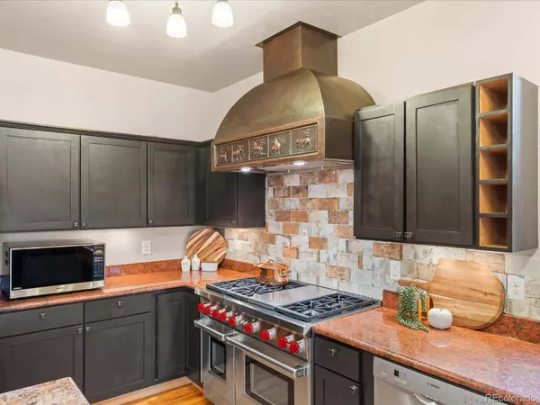 28465 Cragmont DR, Evergreen, CO 80439