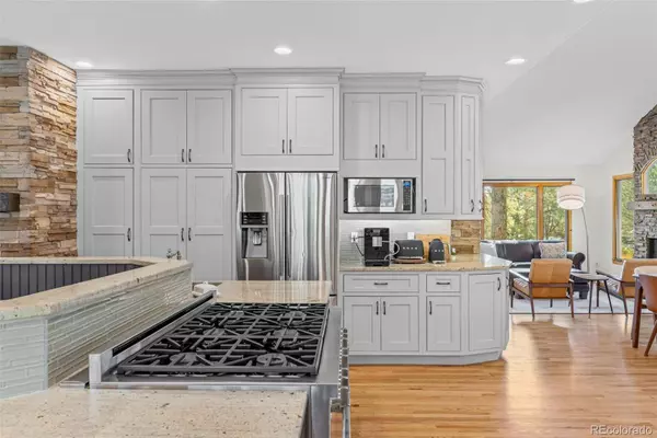 2281 Baldy LN, Evergreen, CO 80439