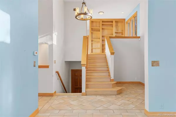 30206 Telluride LN, Evergreen, CO 80439