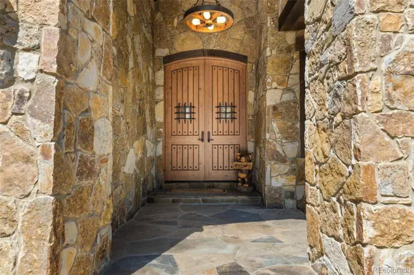 200 Whiskey Jay Hill RD, Evergreen, CO 80439