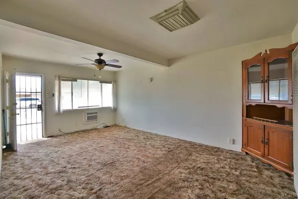 1240 Washington Street, Hanford, CA 93230