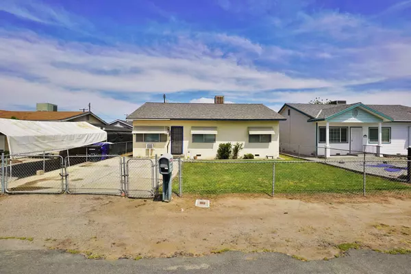 1240 Washington Street, Hanford, CA 93230