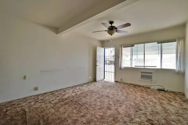 1240 Washington Street, Hanford, CA 93230