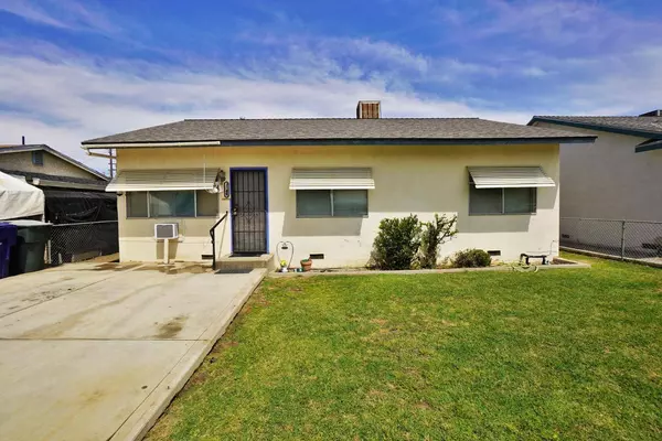 1240 Washington ST, Hanford, CA 93230