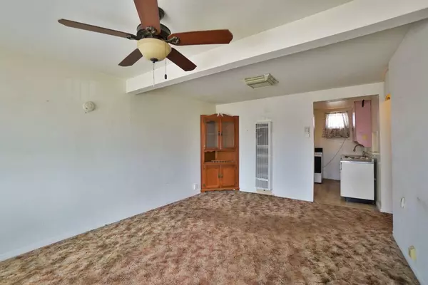 1240 Washington Street, Hanford, CA 93230