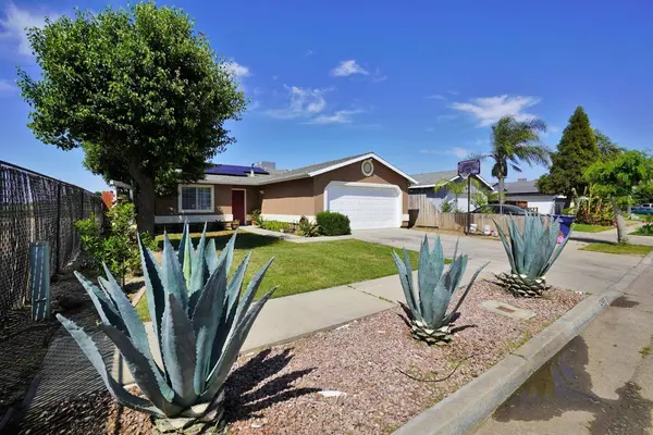 690 Dogwood AVE, Tulare, CA 93274