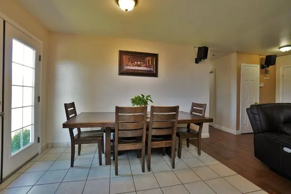 690 Dogwood AVE, Tulare, CA 93274