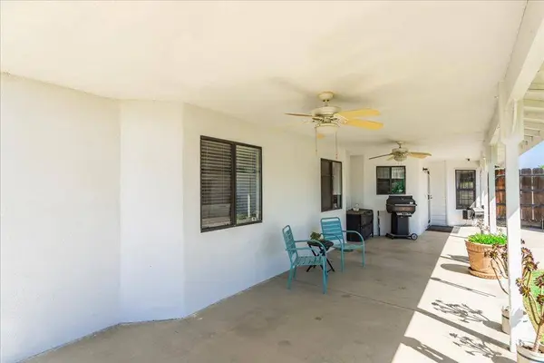 1995 E Valley Forge Avenue, Tulare, CA 93274