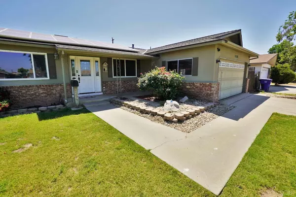1556 N Lemoore Avenue N, Lemoore, CA 93245