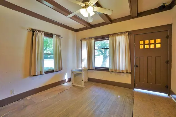 145 Martin ST, Lemoore, CA 93245