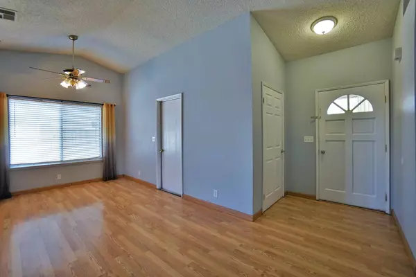 1355 Pine Drive, Lemoore, CA 93245