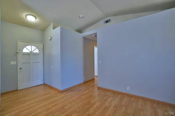 1355 Pine Drive, Lemoore, CA 93245