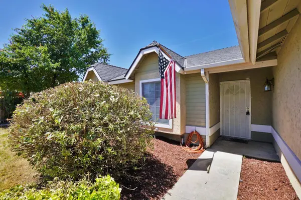 1355 Pine Drive, Lemoore, CA 93245