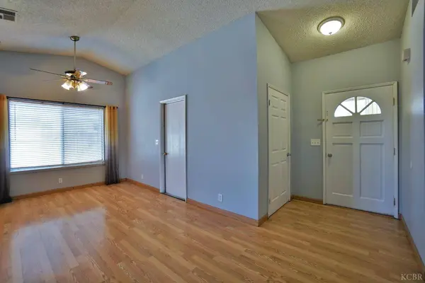 1355 Pine Drive, Lemoore, CA 93245