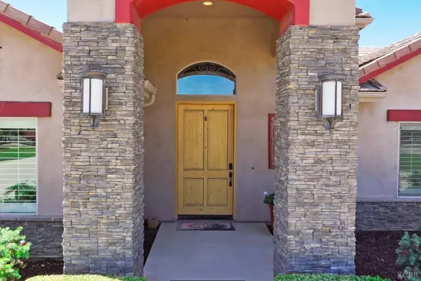 13611 Francisco Drive, Hanford, CA 93230