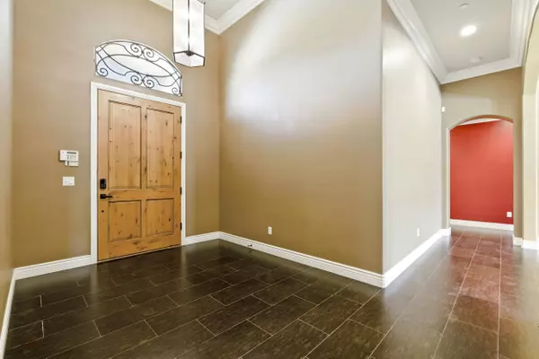 13611 Francisco Drive, Hanford, CA 93230