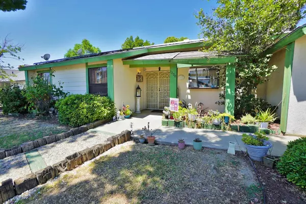 1200 Oxford WAY, Hanford, CA 93230