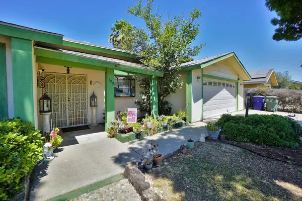 1200 Oxford WAY, Hanford, CA 93230